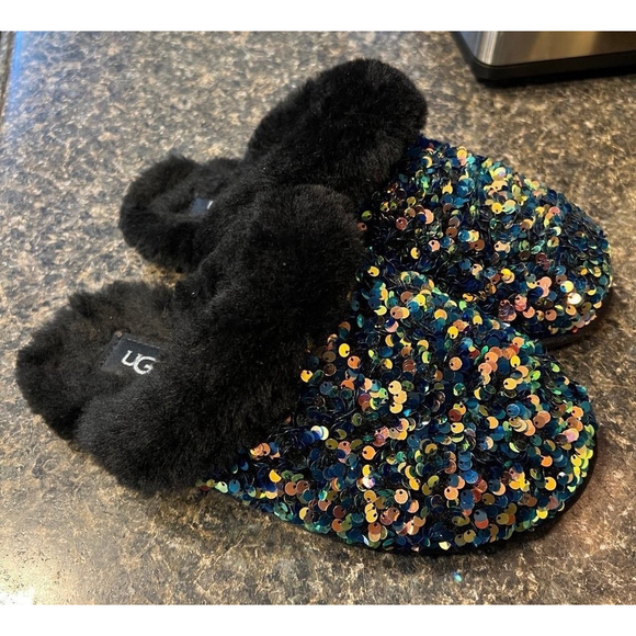 Like New UGG Australia Scuffette II Stellar Sequin Slip on Slippers Black - Picture 7 of 11